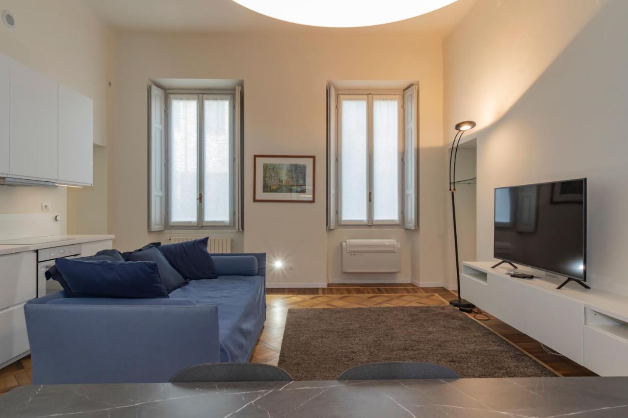 Luxury Apartment Near Duomo Italia 38 Mailand Exterior foto